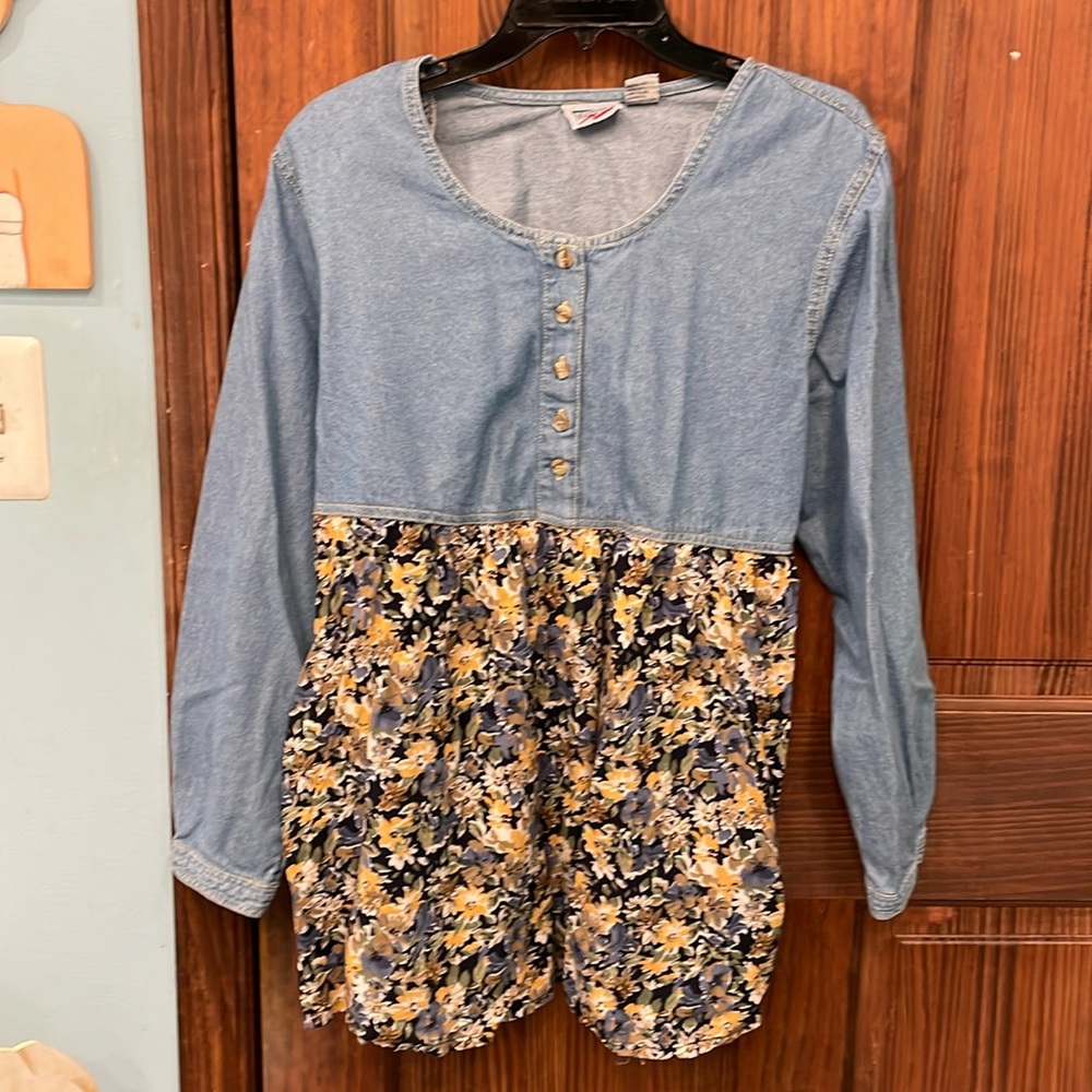 Ladies Maternity Shirt